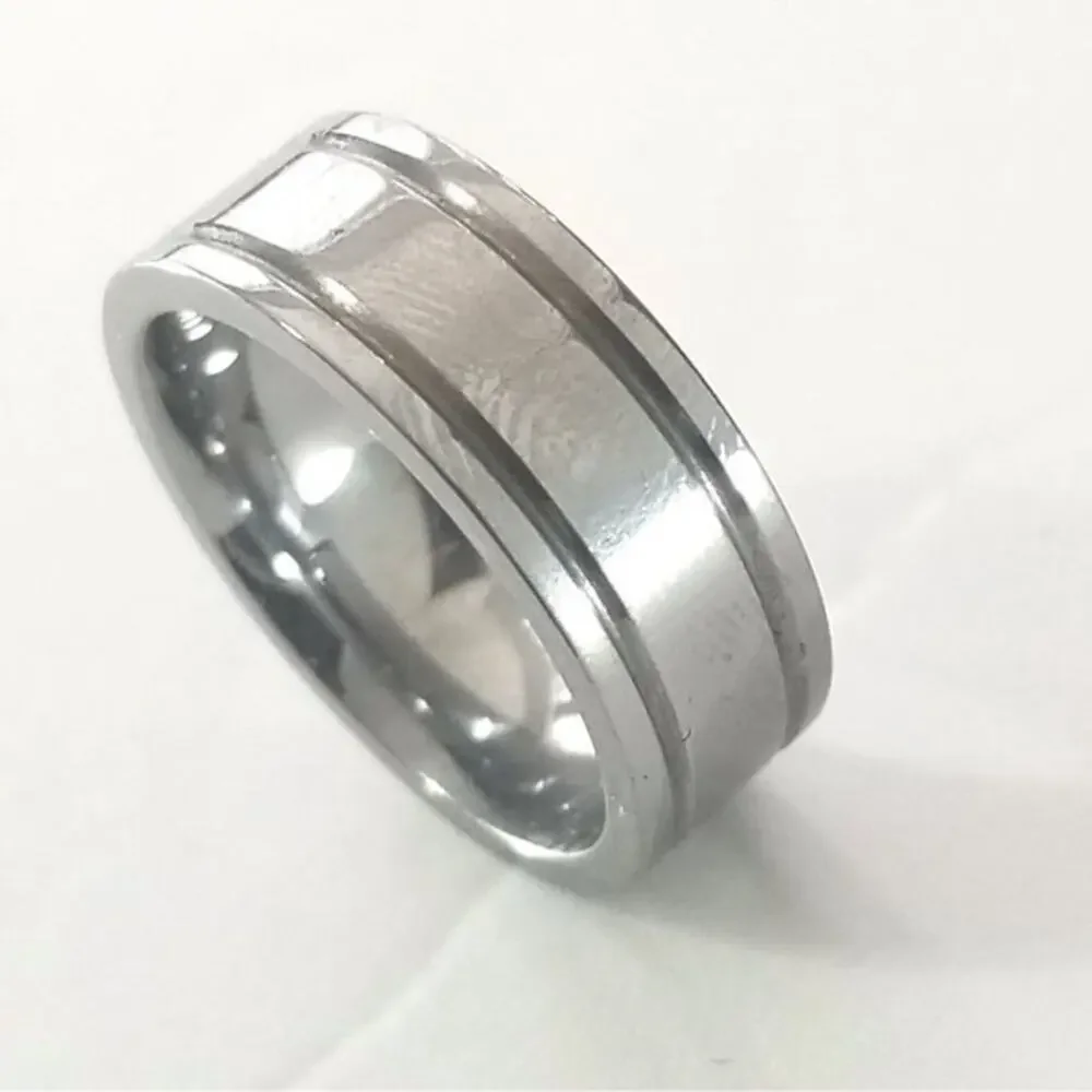 New tungsten carbide ring‎ size 10.5